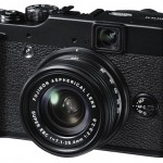 Fujifilm-X10-front-angle