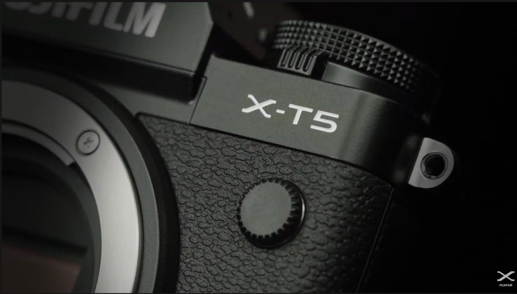 FUJIFILM X-T5 Mirrorless Camera (Black)